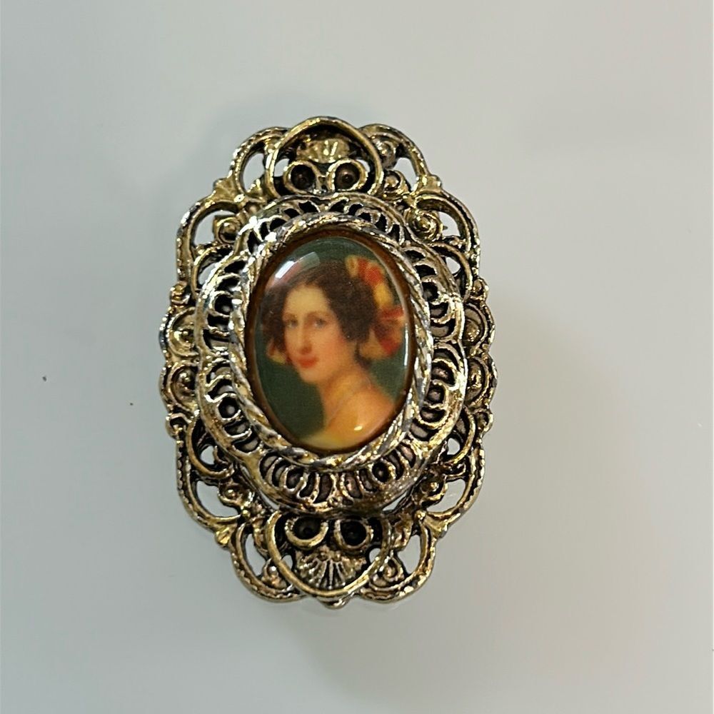 Vintage Gerry’s Portrait Brooch